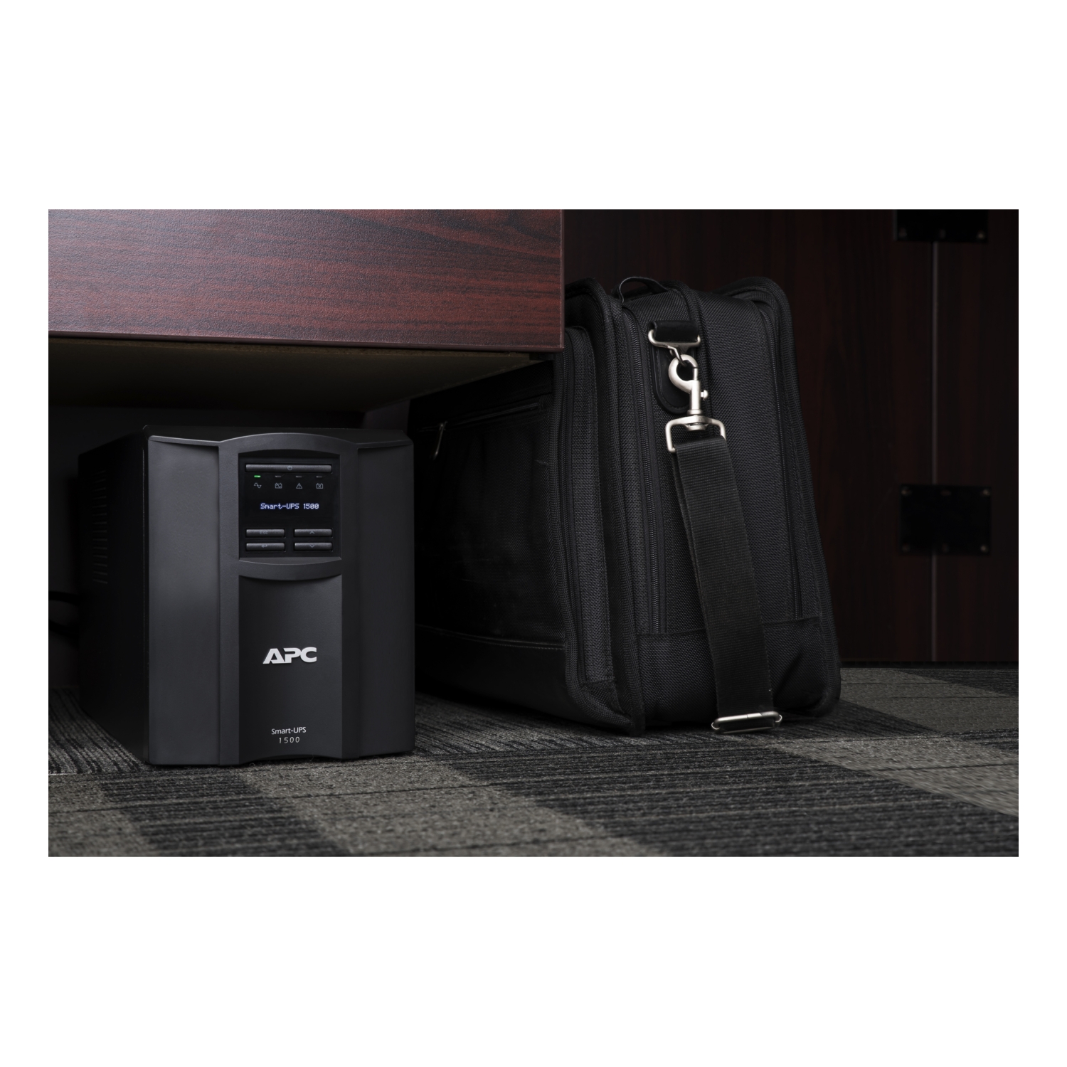 ИБП APC SMT1500IC Smart-UPS  интерактивная линия, 1500 ВА
